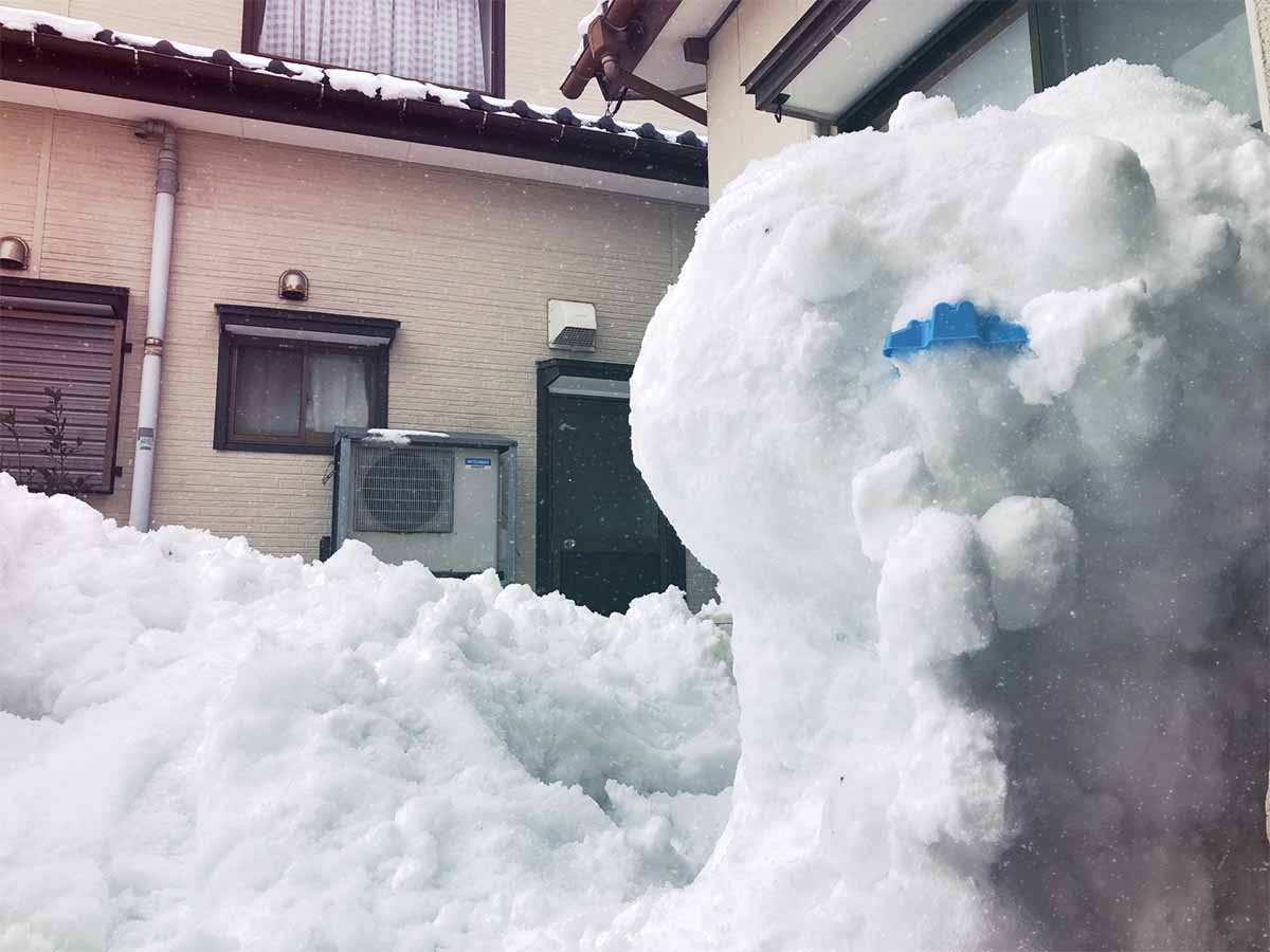 息子と作った雪だるま